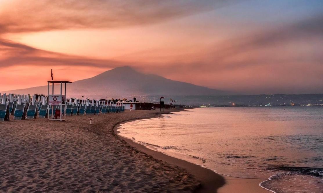 Casa Vacanza Nina Catania Luaran gambar