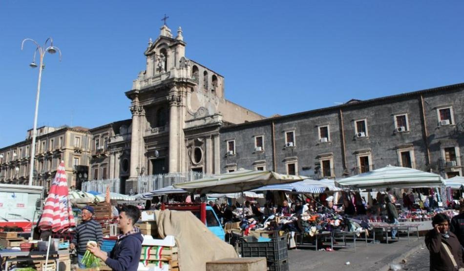 Casa Vacanza Nina Catania Luaran gambar